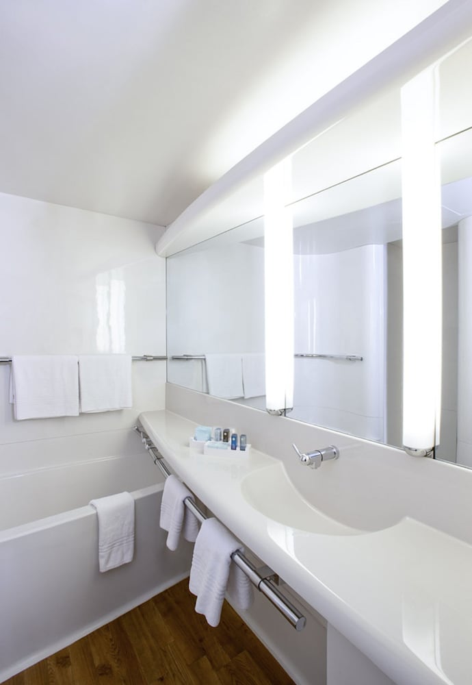 Classic, Twin Beds, Sofa, Novotel Paris Orly Rungis 10/10