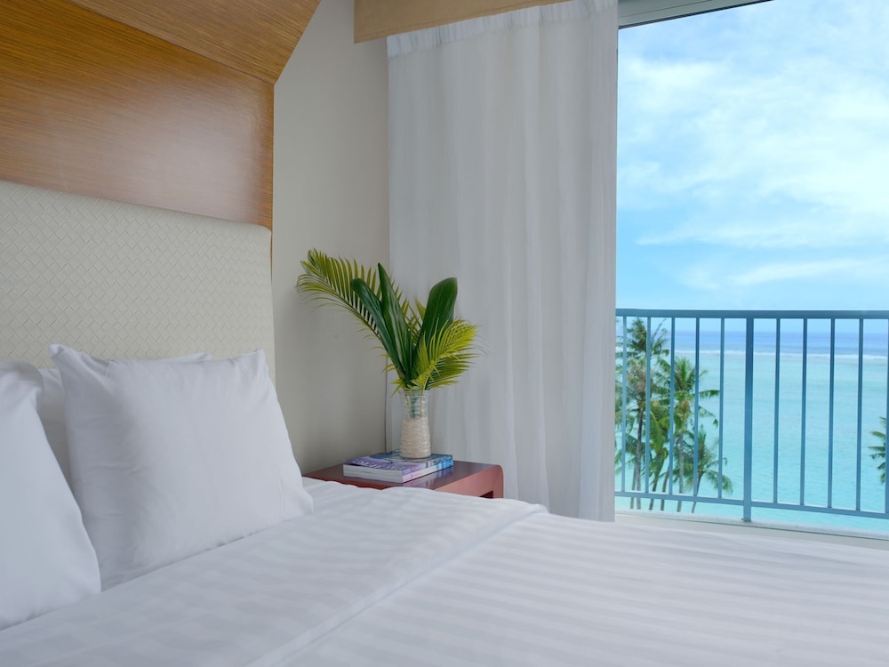 Crowne Plaza Resort Guam 36/95