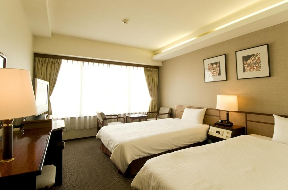 Ryukyu Sun Royal Hotel 9/57