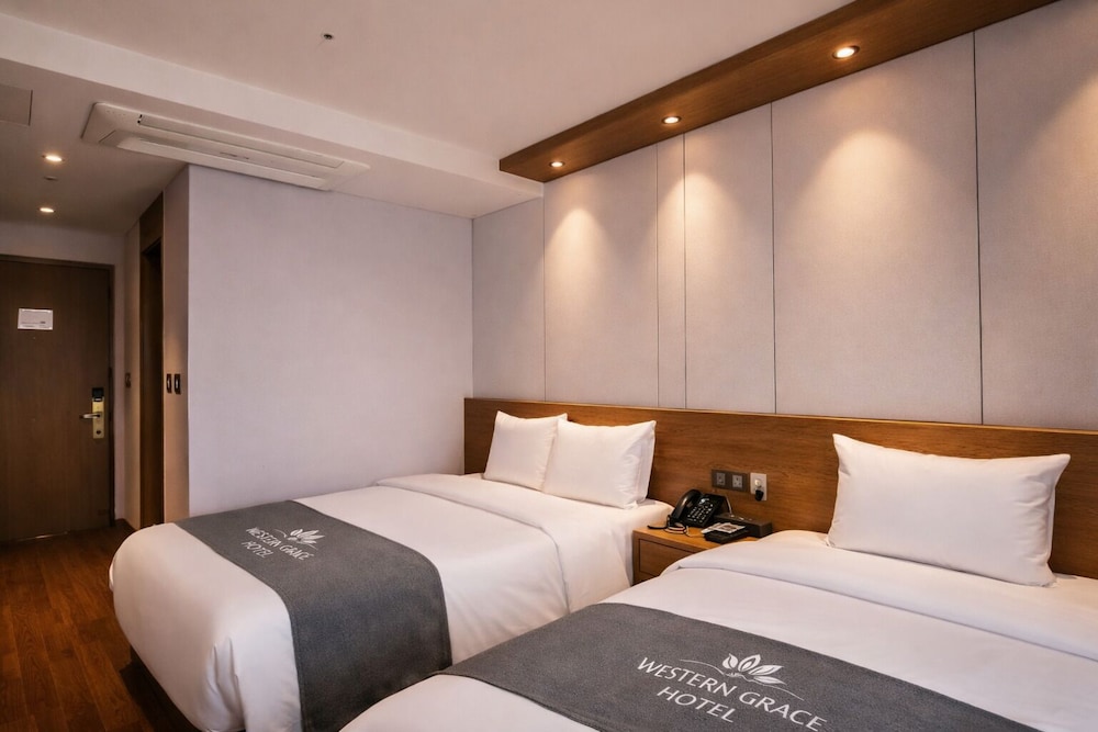 Western Grace Hotel 19/60