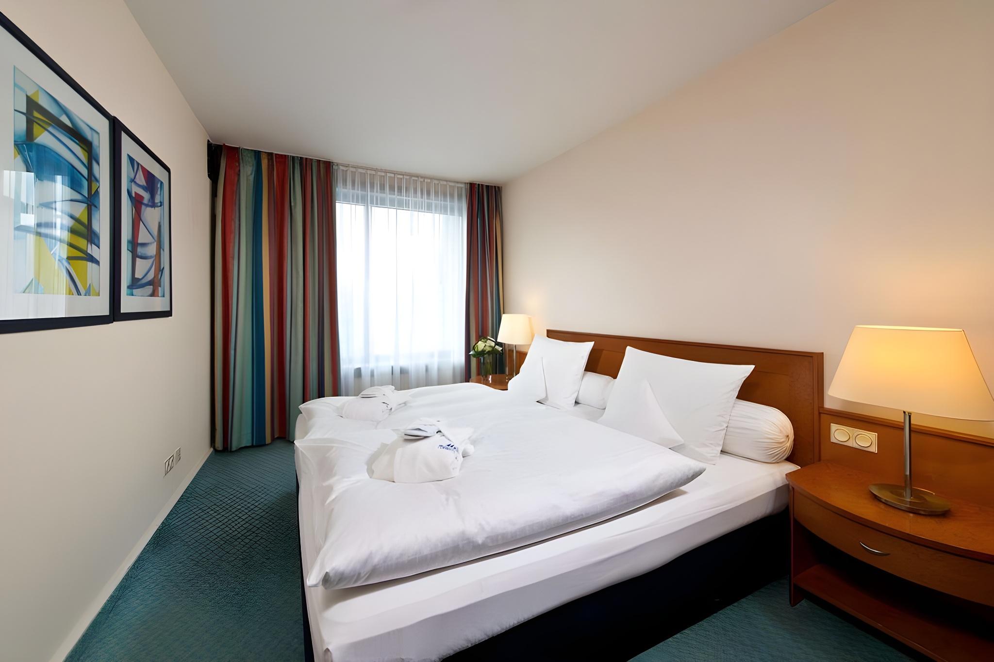 1 Bedroom, Master, Suite