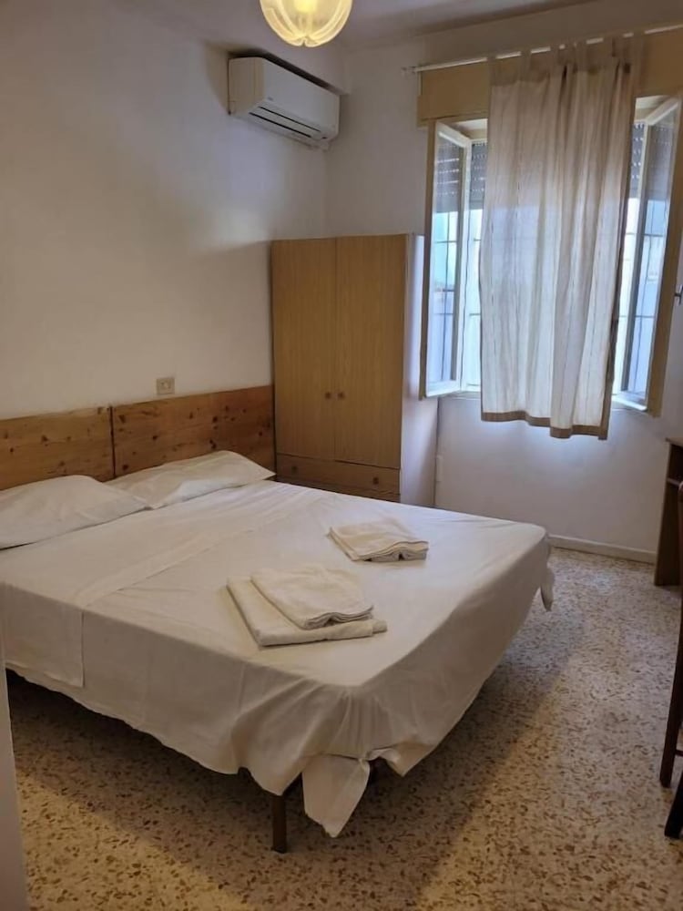Room at Shaka, RIMINI