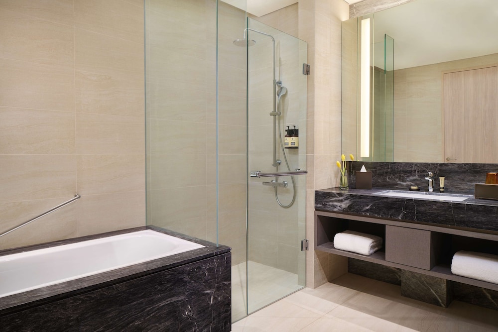 PARKROYAL Serviced Suites Jakarta 57/58