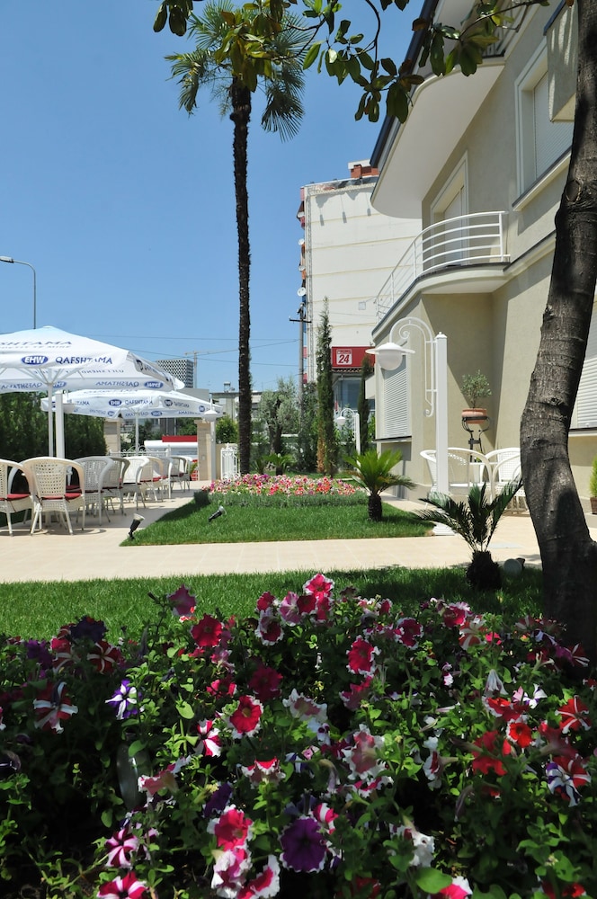 Hotel Sokrat 33/38