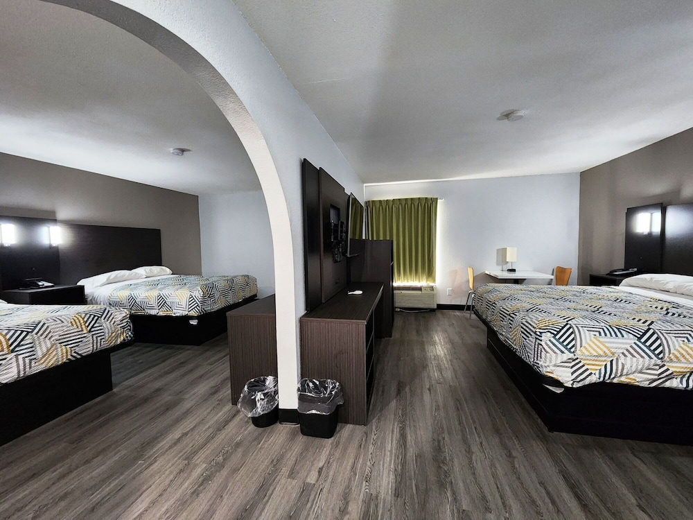 Motel6 Pine Bluff, AR 15/50