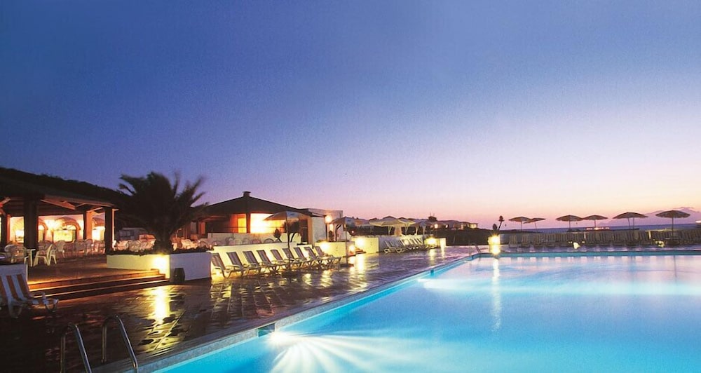 VILLAGGIO APPRODO DI ULISSE 32/33