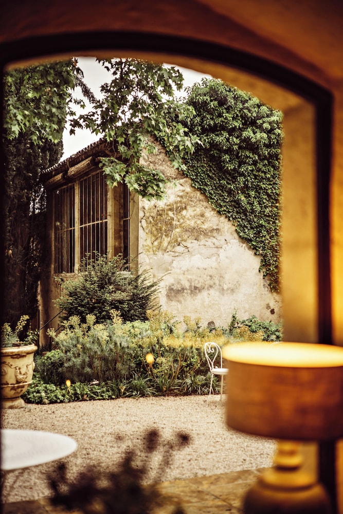 Le Galinier Lourmarin, a Beaumier Guesthouse 26/50