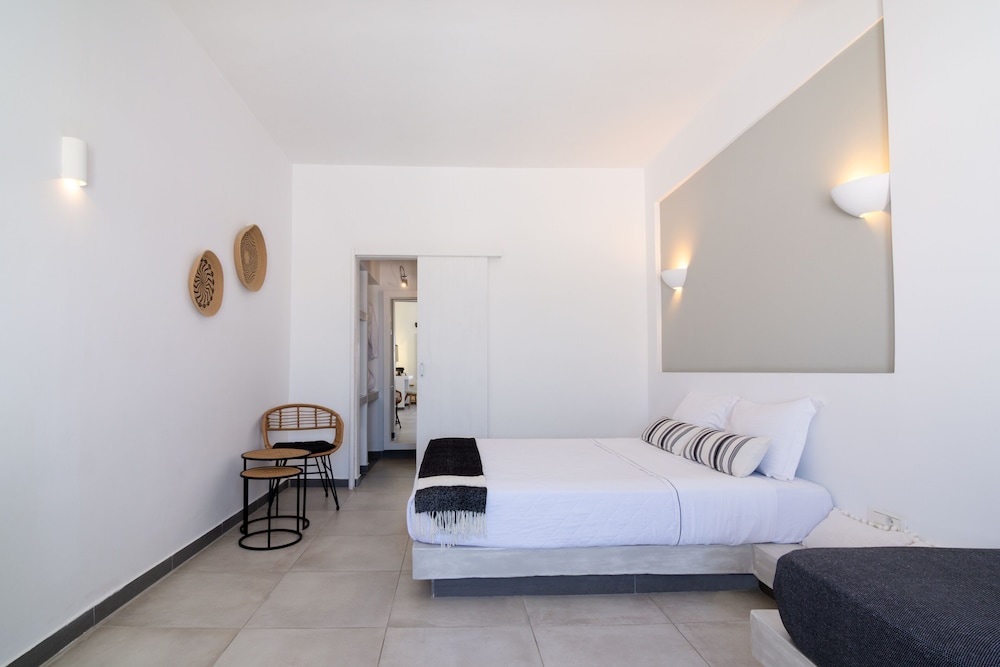 DELUXE, SUITE, SEA VIEW, PLUNGE POOL