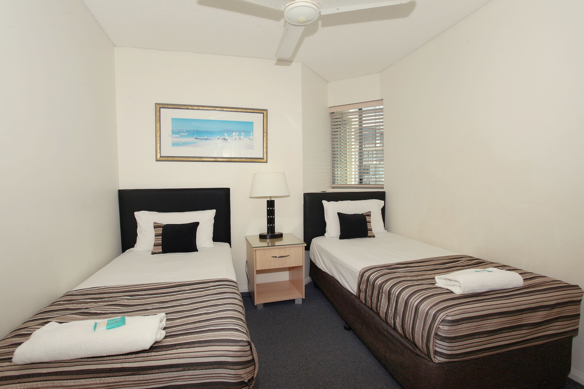 2 BEDROOMS, ROOF TOP, BEACH FRONT