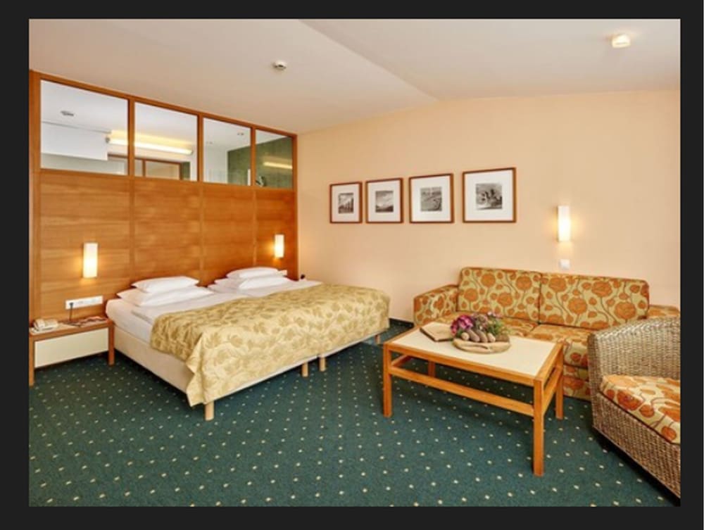 Sporthotel Igls 67/78
