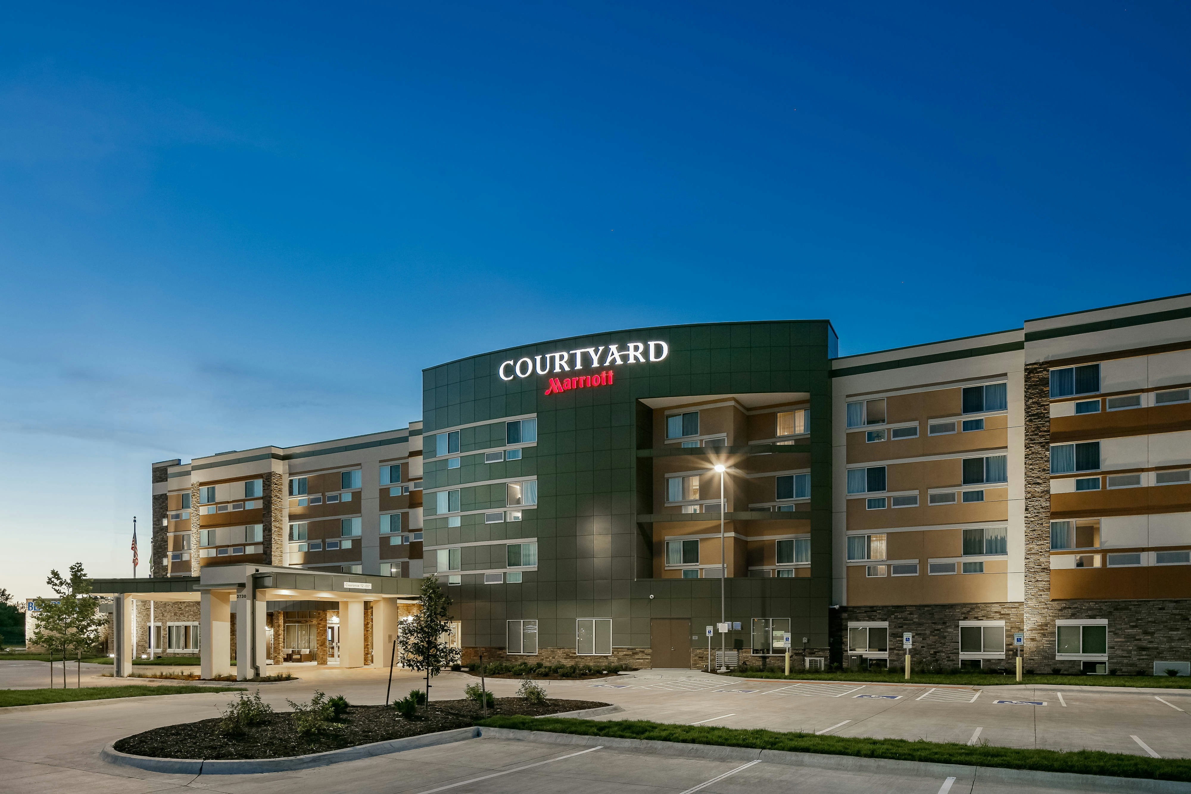 Courtyard Omaha Bellevue At Beardmore Event Center 3/33