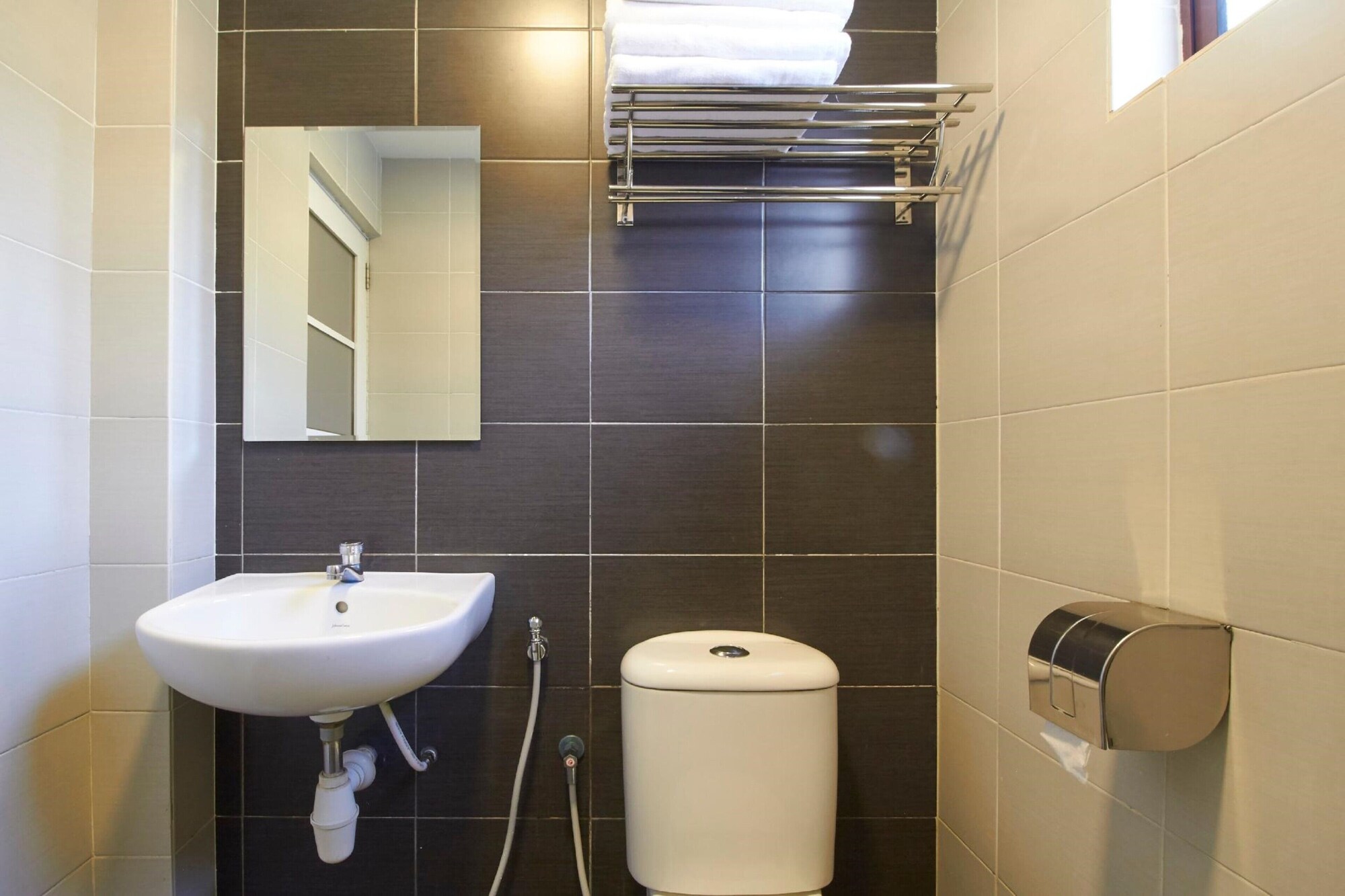 غرفة عائلية ثلاثية بسرير مزدوج وسرير فردي، Hotel Kepong 9/10