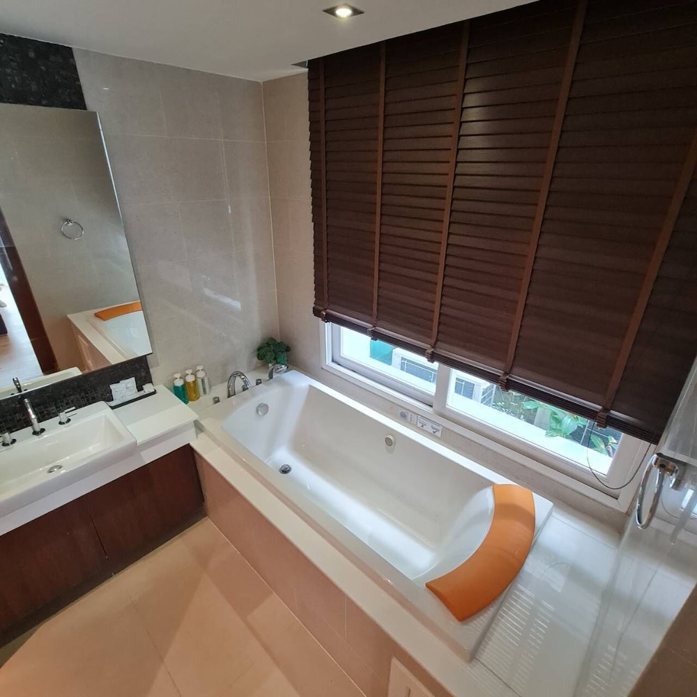 The Privilege Residence 70/72