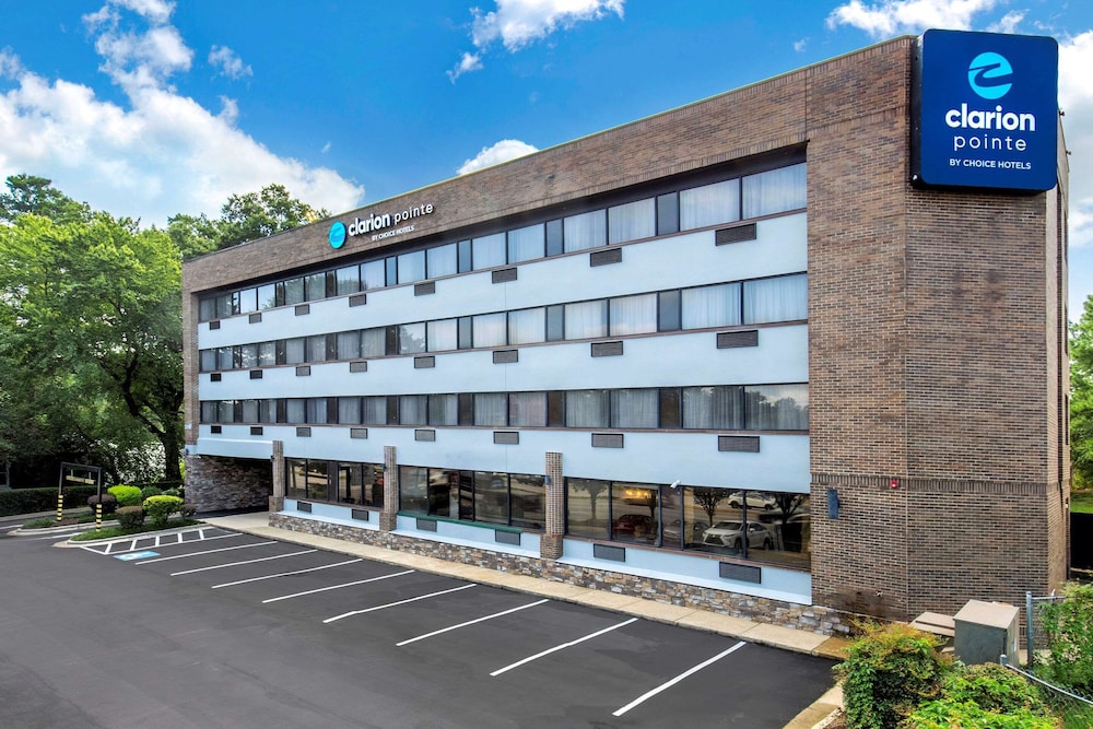 Clarion Pointe Raleigh Midtown 31/33