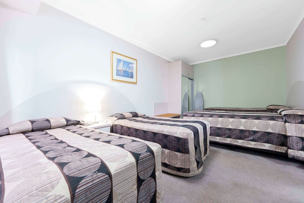 OPEN PLAN, SUITE