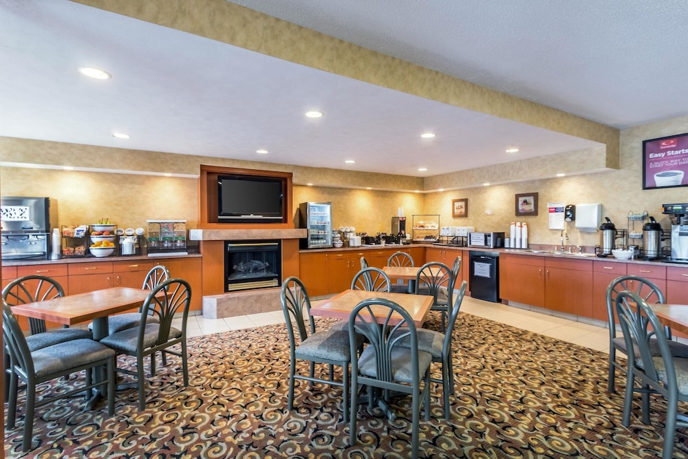 restaurant cafeteria