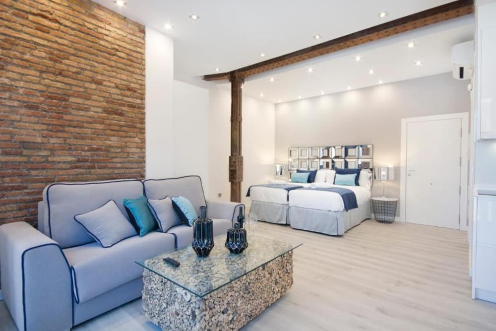 Habitat Suites Gran Via 17 46/65
