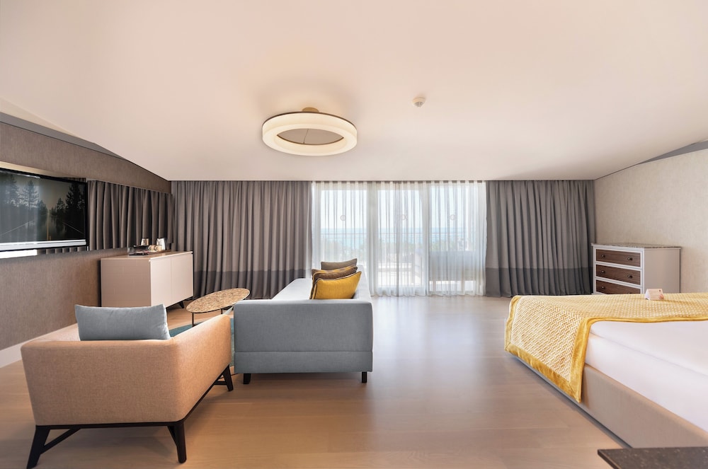Penthouse Suite, Queen Bed, Sea View, Arum Barut Collection 2/4