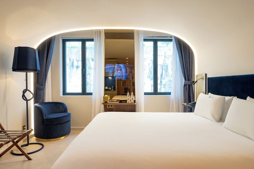 Hastens Sleep Spa - CBR Boutique Hotel 12/29