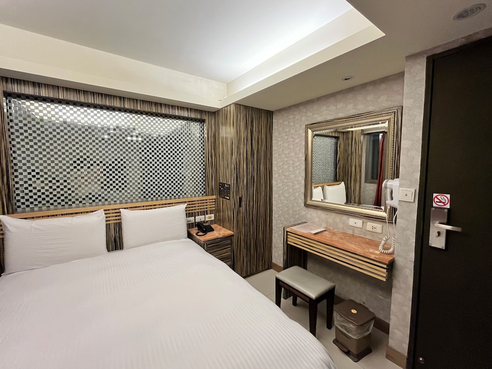 SUPERIOR, DOUBLE BED