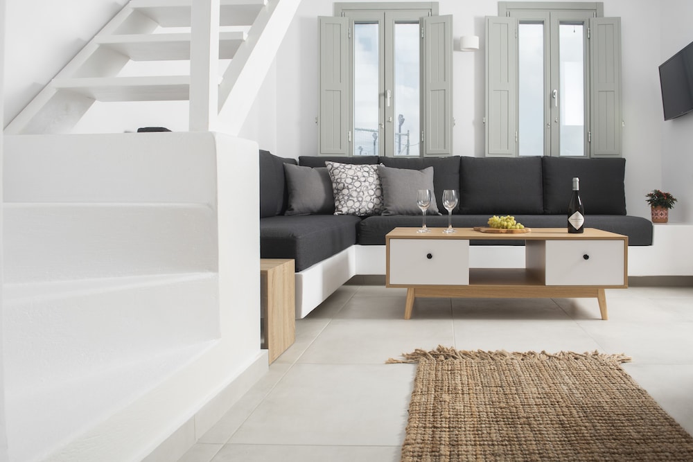 White Orchid Luxury Suites 38/50