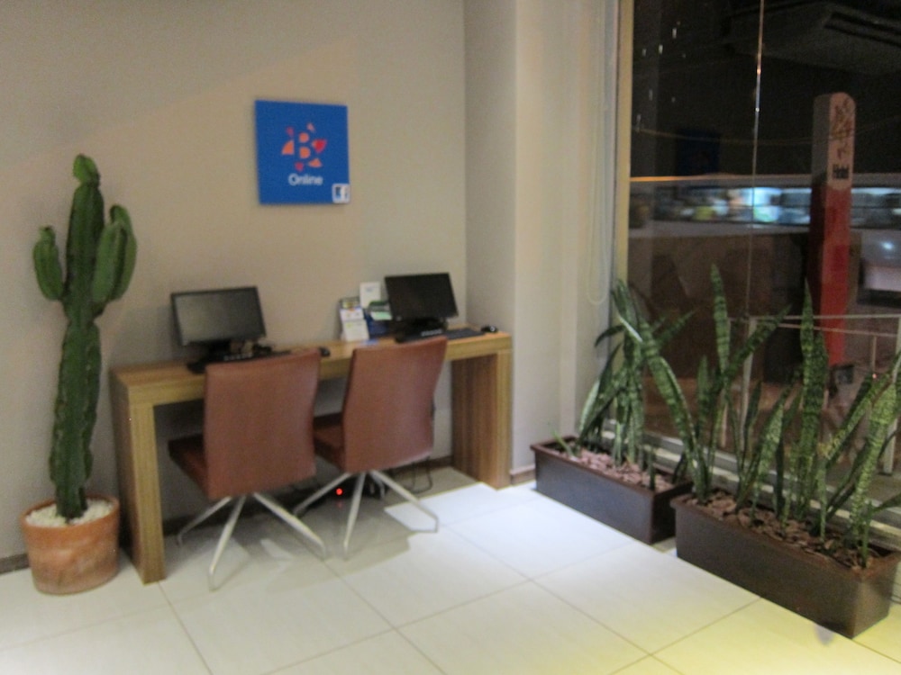 B Hotel 40/50