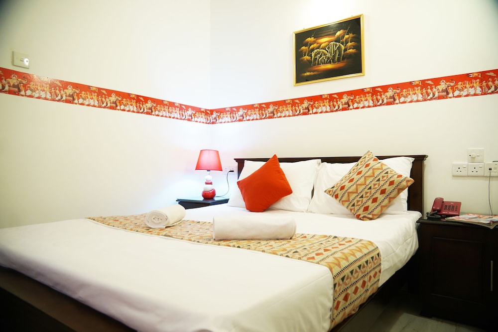 Moon Hills Hotel 6/50