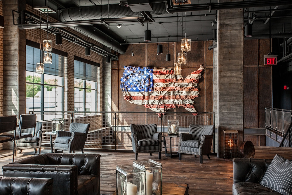 Ironworks Hotel Indy 40/69