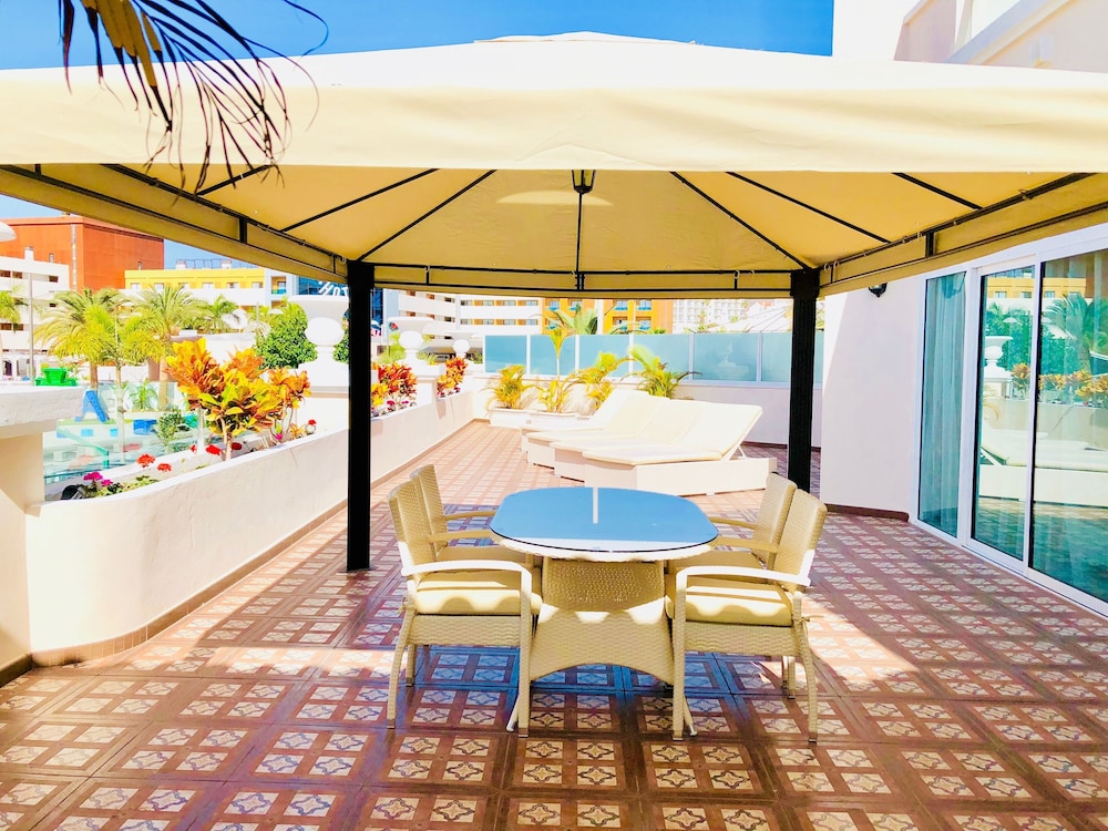 Flamingo Suites 38/50