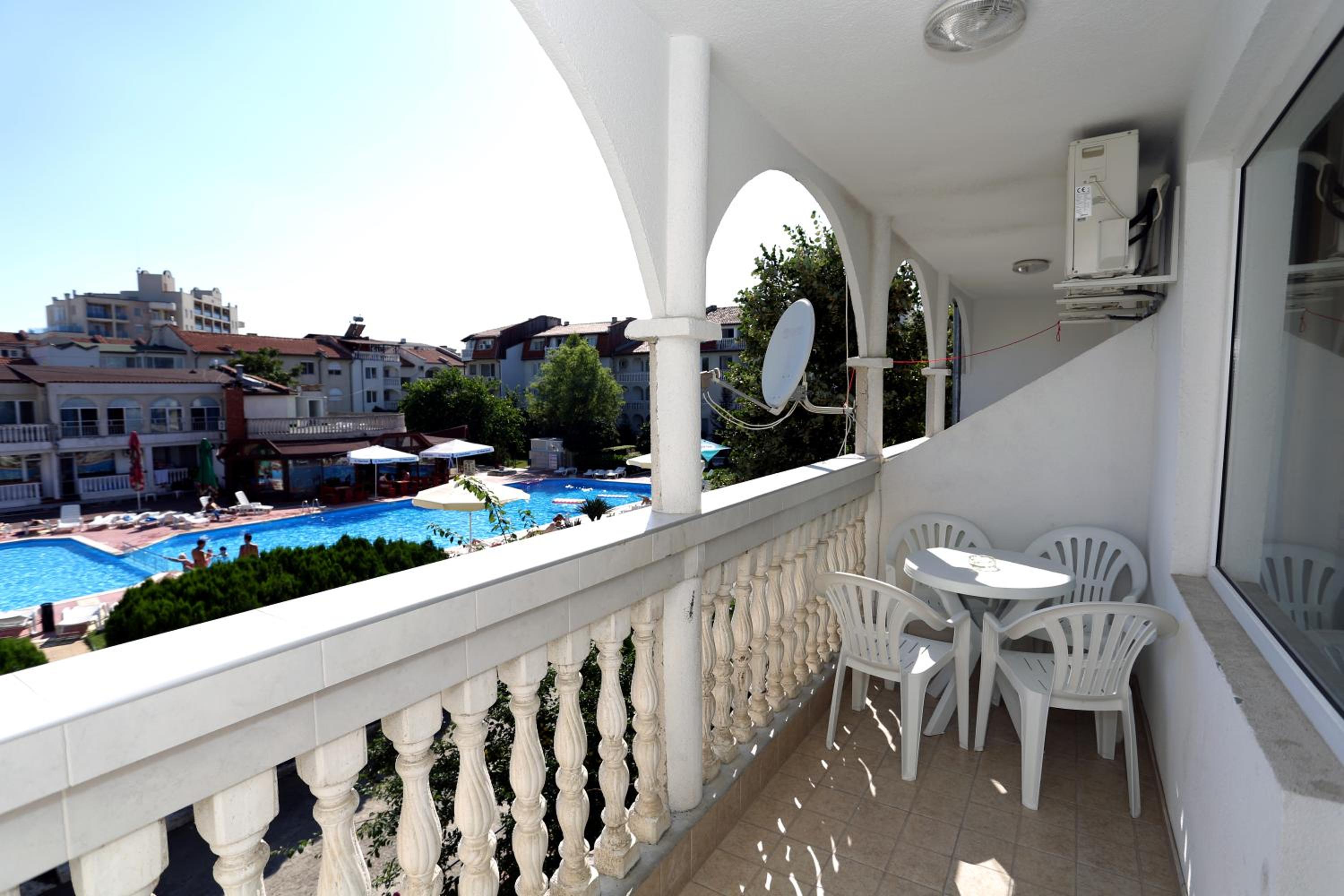 Bravo 1 Aparthotel 22/24