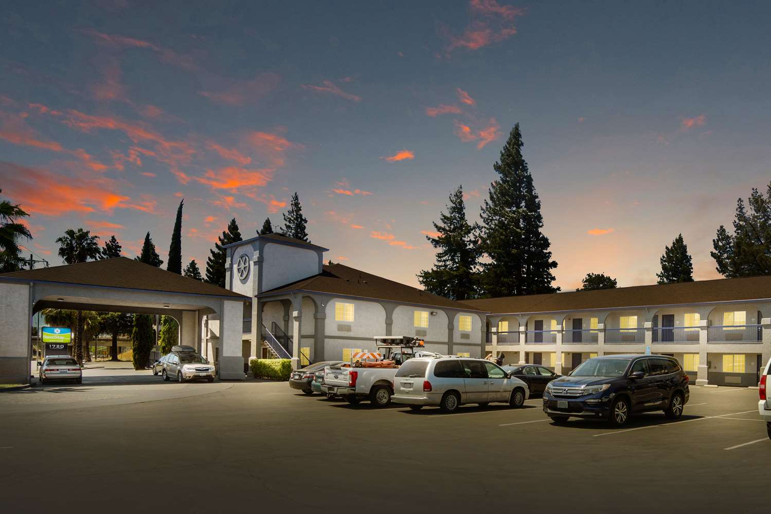 SureStay Hotel by Best Western Ukiah 1/17