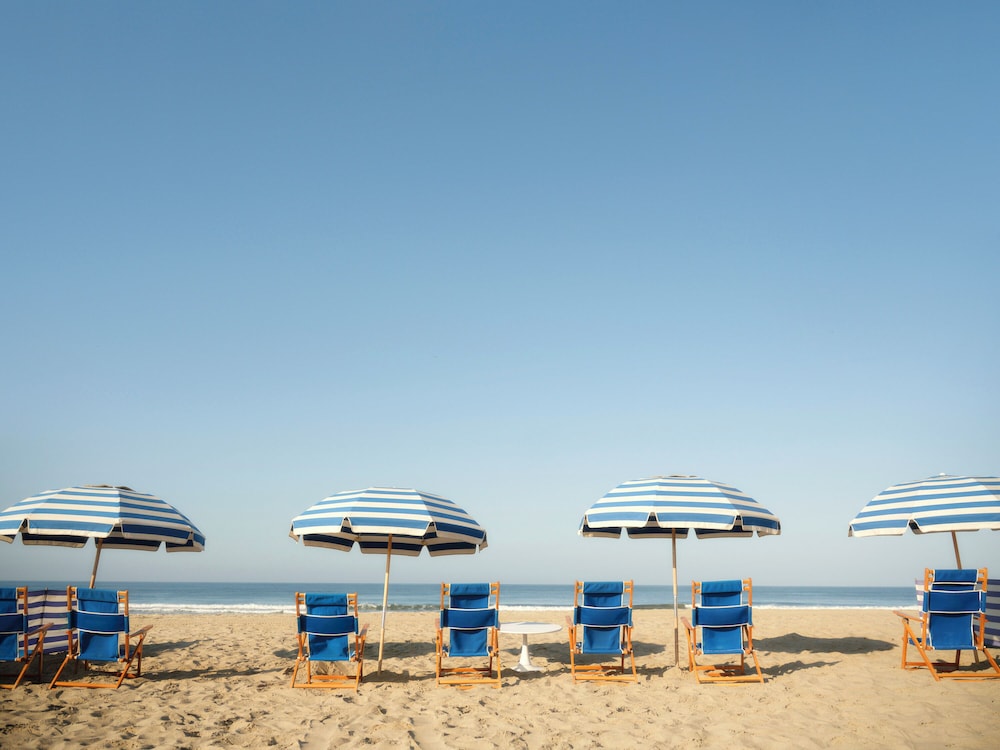 Shutters On The Beach 69/77