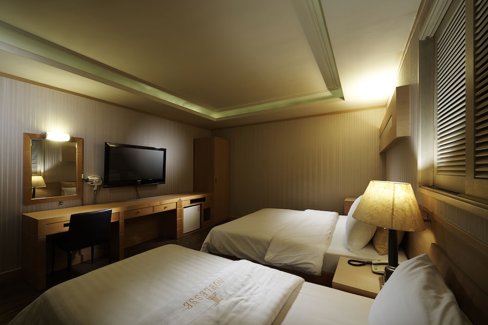 BENIKEA Gangnam Noblesse Hotel 7/25