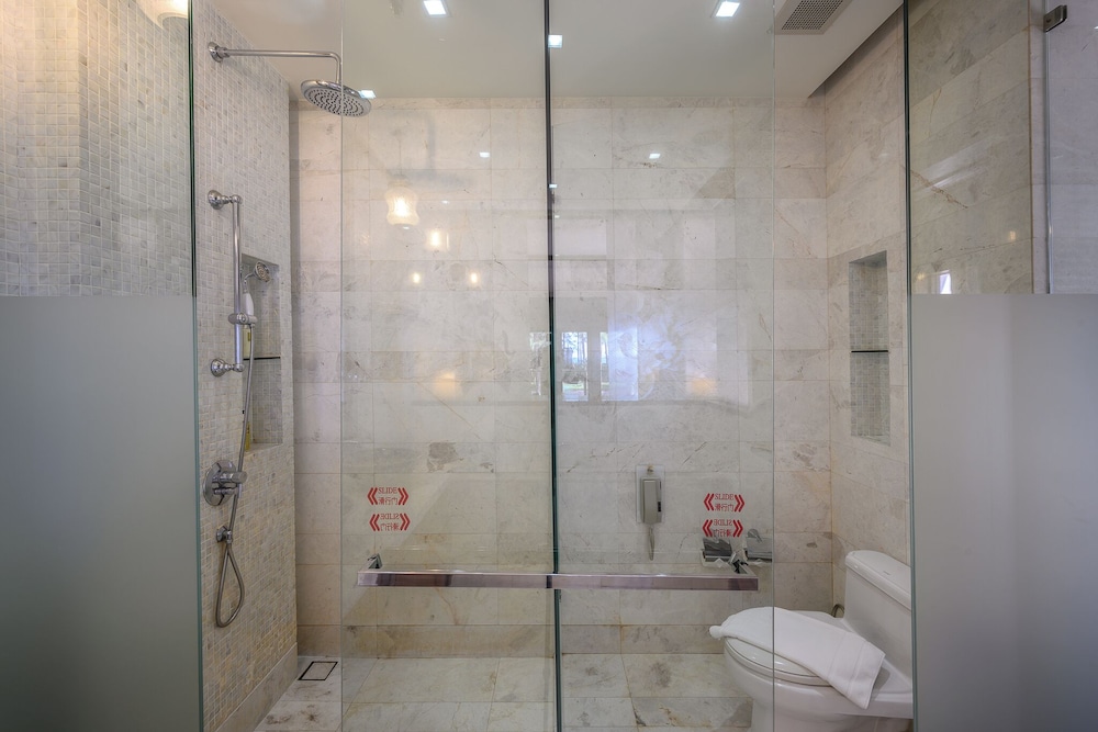 Maikhao Dream Villa Resort & Spa 66/67