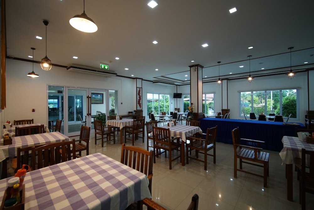 Sea Mountain Khanom Hotel 44/49