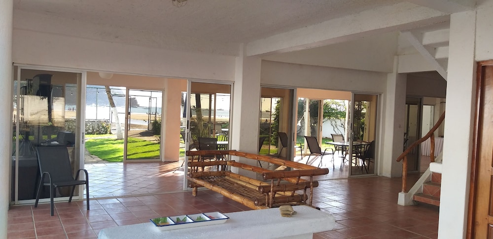 Hotel Mozonte San Juan del Sur 10/26