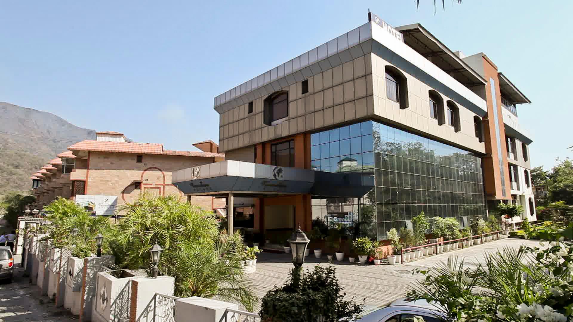 Vasundhara Palace 2/28