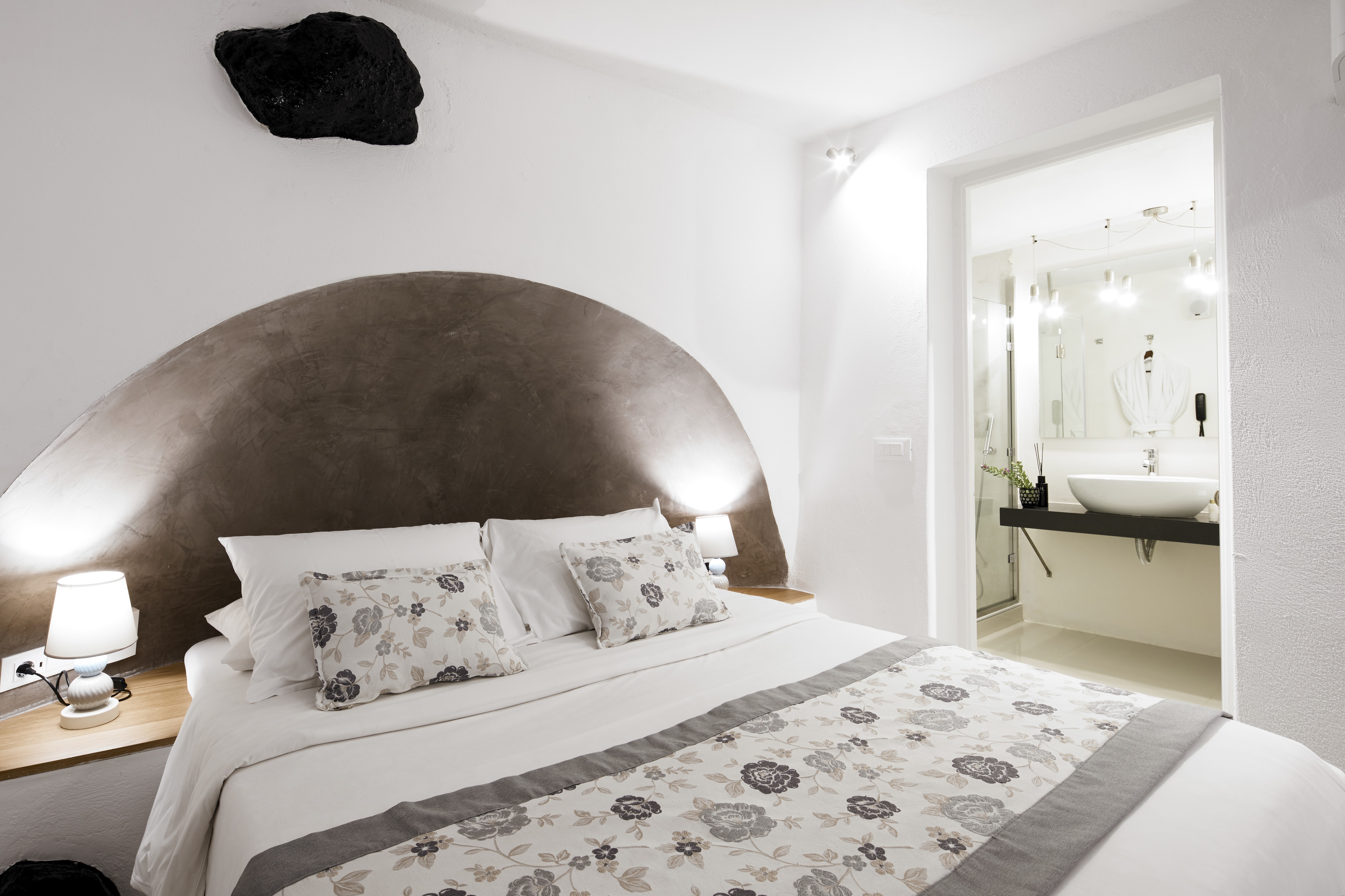 2 Bedrooms, Caldera View
