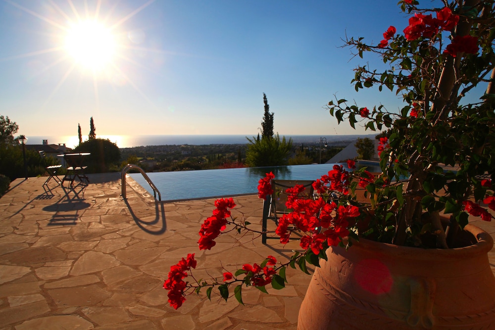 Aphrodite Hills Rentals - Superior Villas 39/50
