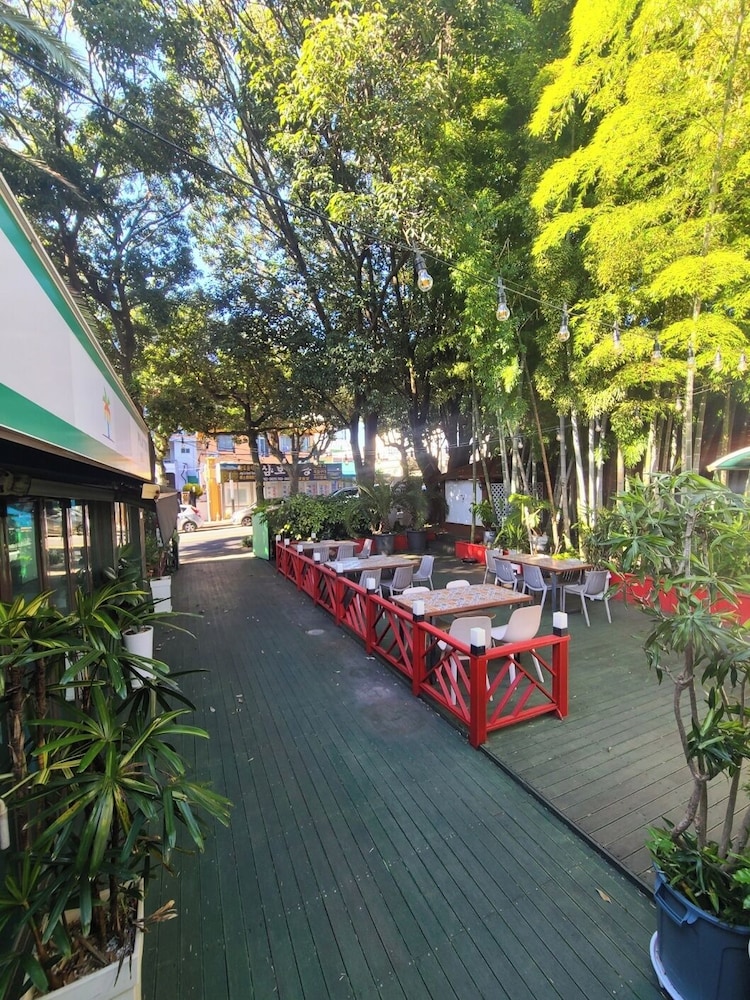 Backpacker's Home 38/50