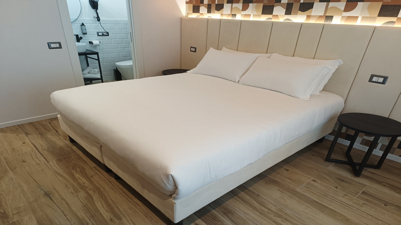 Romi Suite 26/38