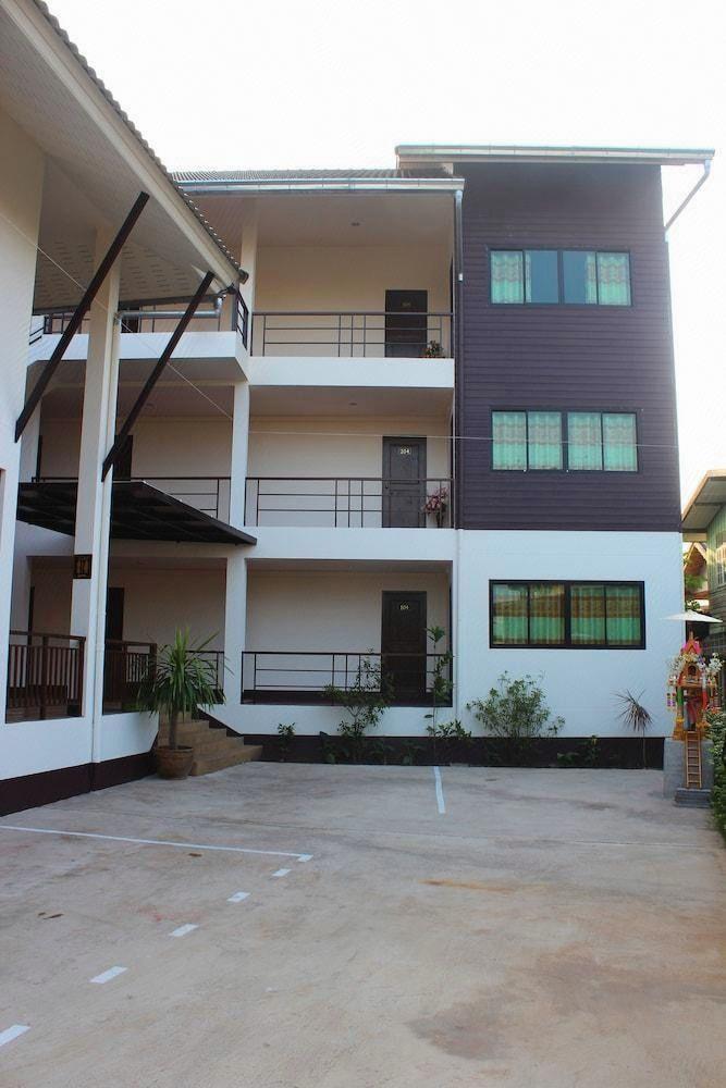 Baan Nai Wiang 2/20