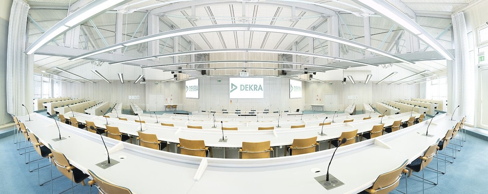 Dekra Congresshotel Wart 4/50