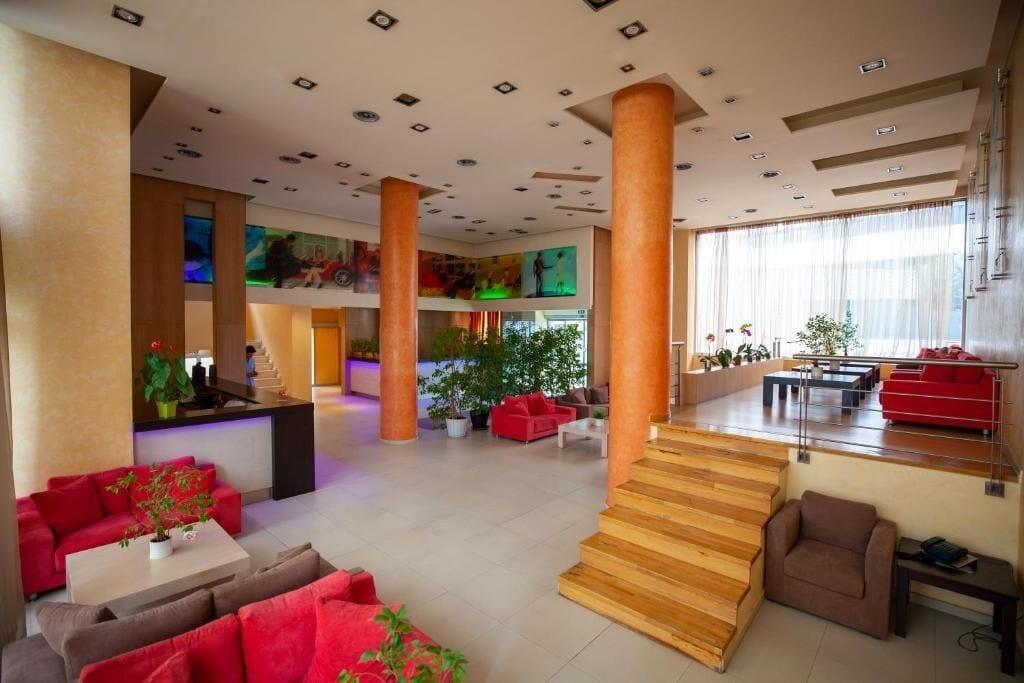 Lacoba Hotel 28/33