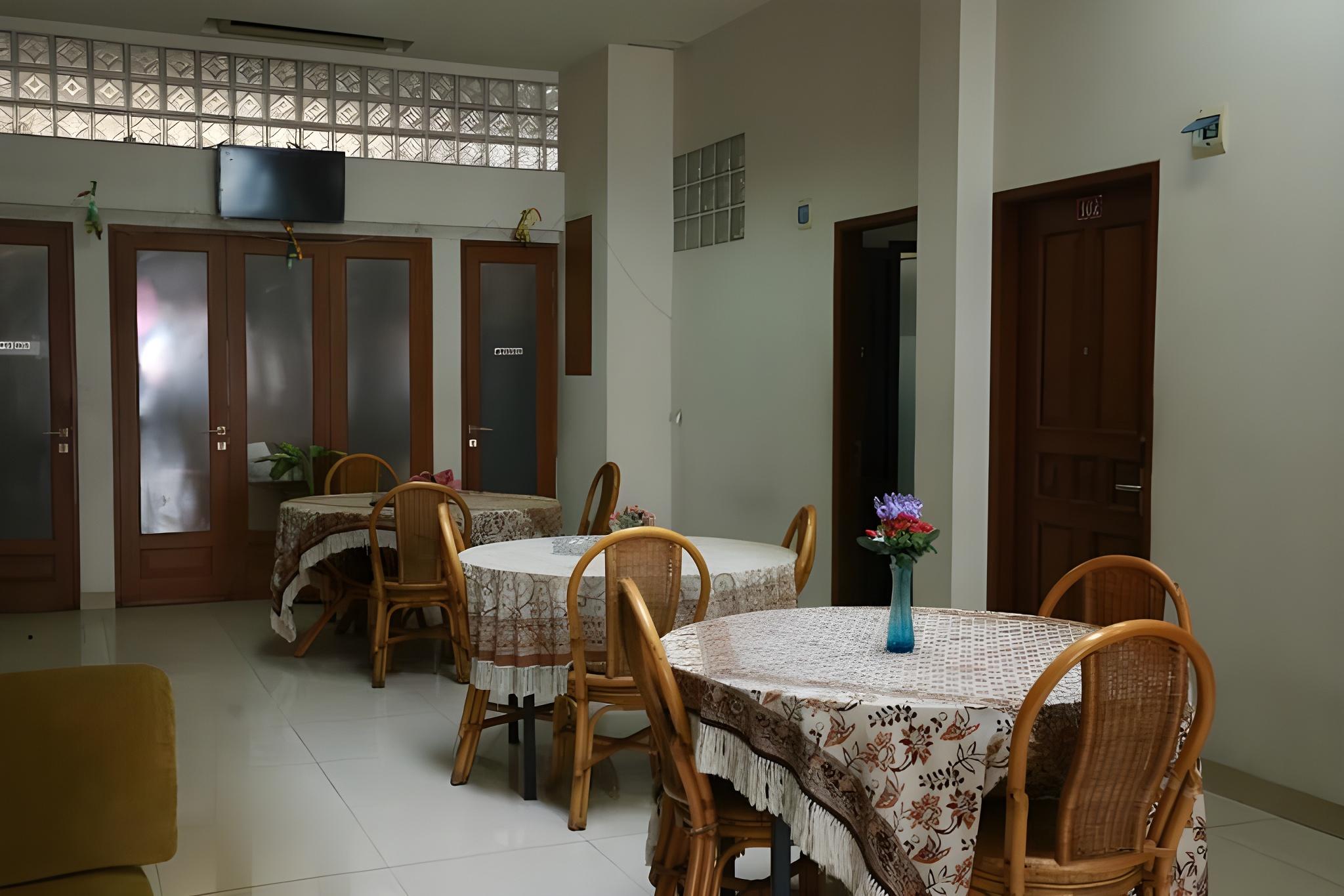 Asoka Hotel 36/48