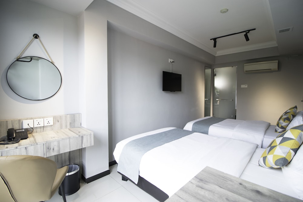 Harbour Ville Hotel 28/61
