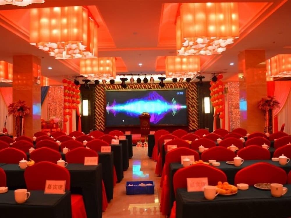 GreenTree Inn Anhui HeFei FeiDong County GuiWang Road LuZhou Medical School Business Hotel 41/50