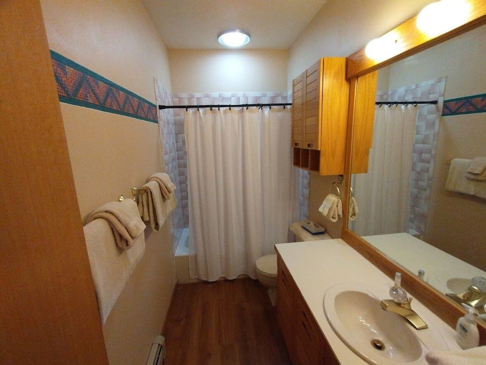 Swan Mountain Resort 62/62