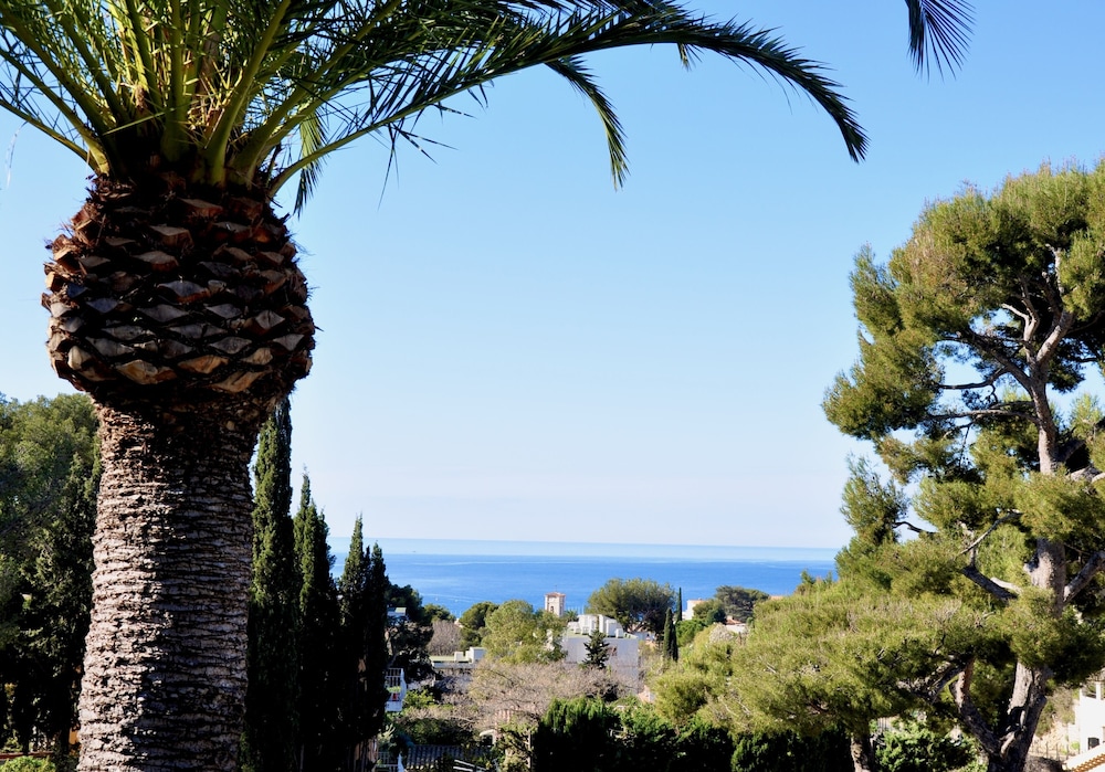 The Address Cassis 29/40