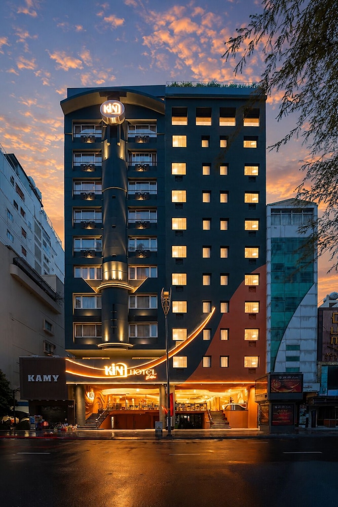 Kin Hotel Ly Tu Trong 3/49
